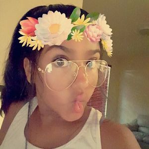 Meet your Posher, Tasha sofía